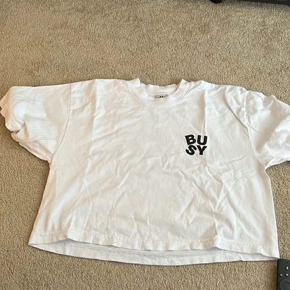 BUSY Limited cropped Tee OS